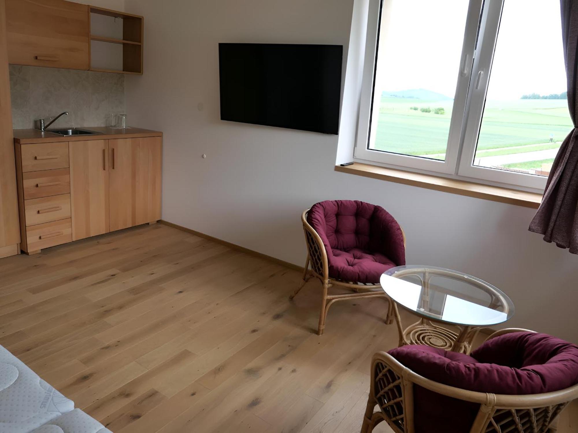 Penzion Renesance Drnovice  Dış mekan fotoğraf